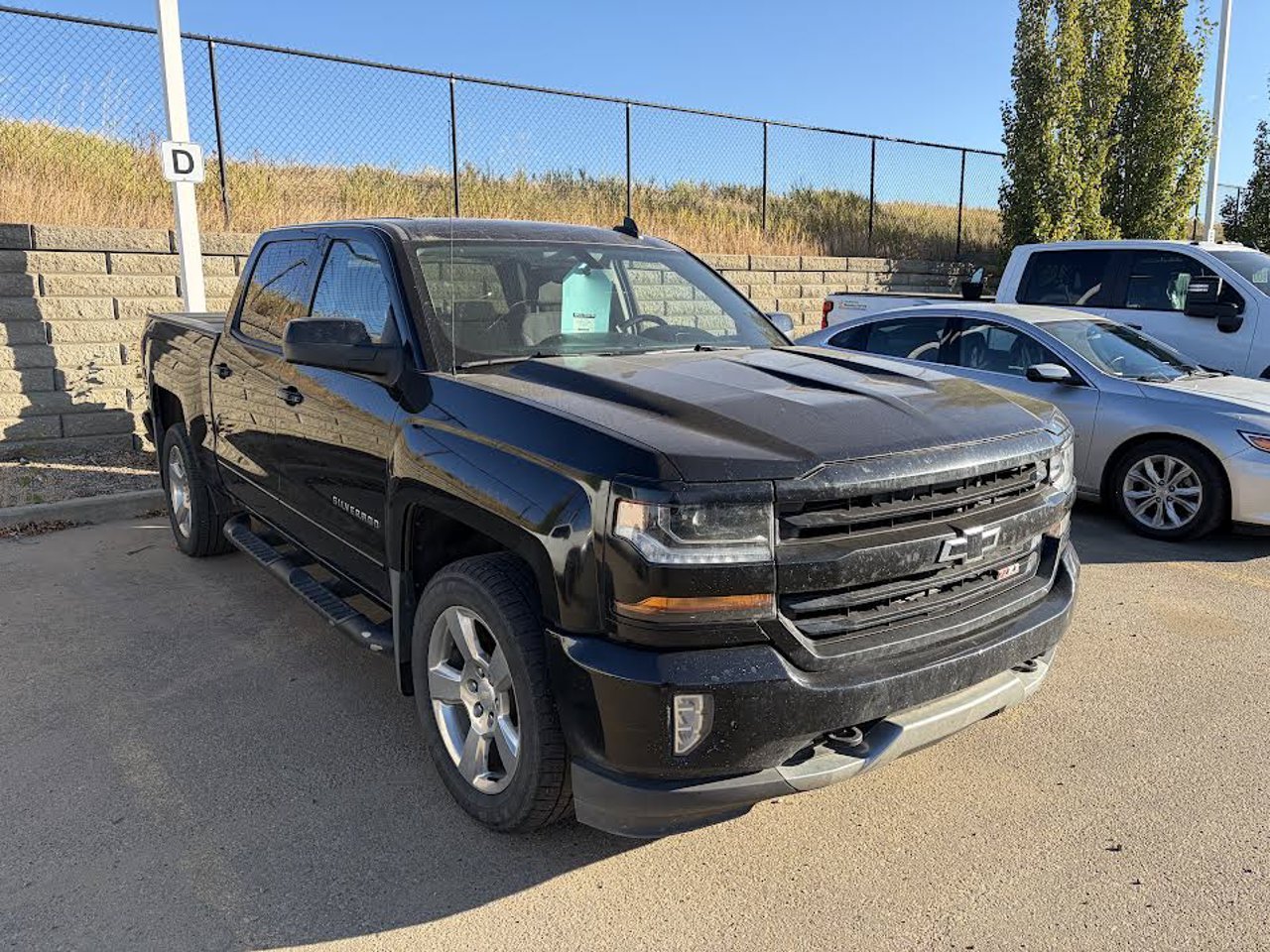 2018 Chevrolet Silverado 1500 4WD Crew Cab 143.5 LT w/1LT Black Sherwood Park - photo #1