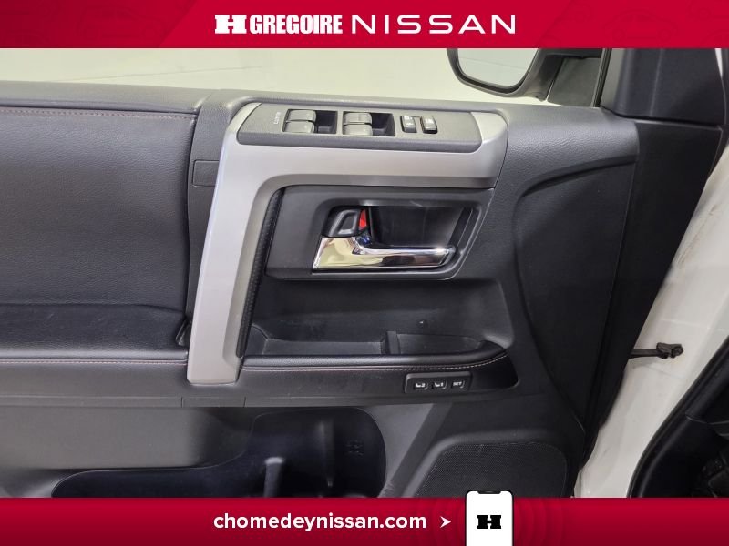 Toyota 4Runner CP7334 | 4WD Limited * Cuir Brun * Mag 20'' * Toit * 7 Plac 2018 Blanc Laval - photo #12
