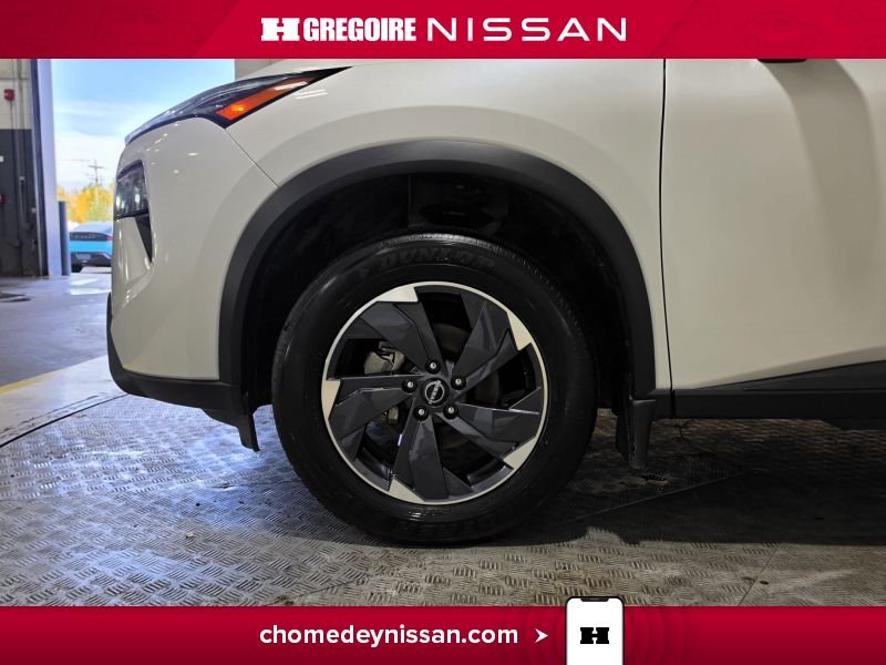 2025 Nissan Rogue White Laval - photo #12