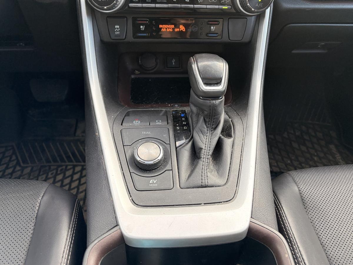 2022 Toyota RAV4 Black  - photo #14