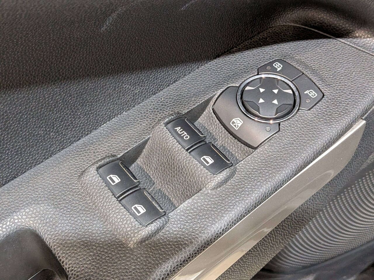 2018 Ford EcoSport Titanium 4WD Black Val-David - photo #32