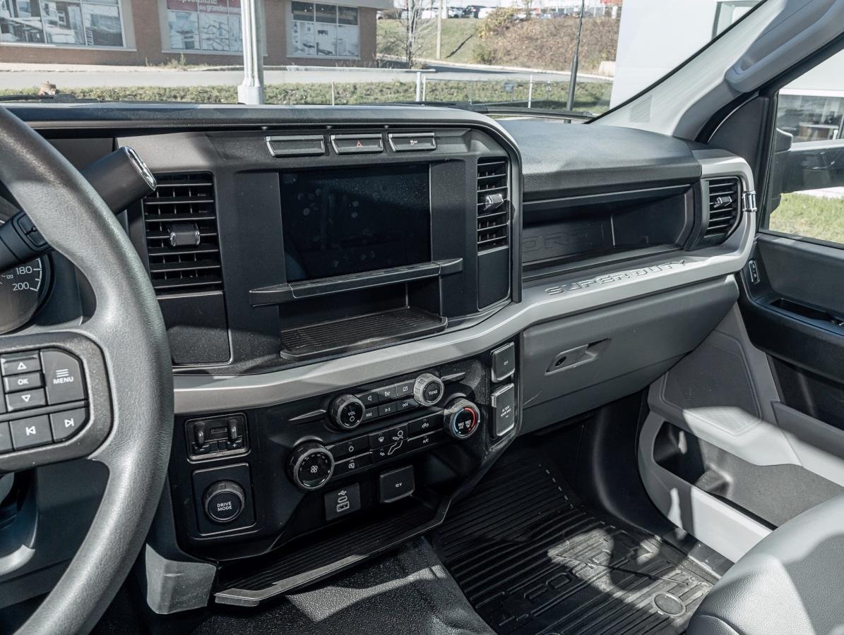 Ford Super Duty F-450 DRW 2024 Blanc Oxford Saint-Jérôme - photo #13