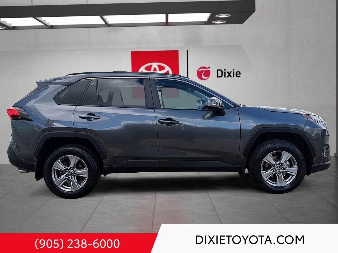 2025 Toyota RAV4 XLE AWD / HEATED SEATS / MOONROOF / ALLOY WHEELS / CARPLAY AND ANDROID AUTO Grey Mississauga - photo #2