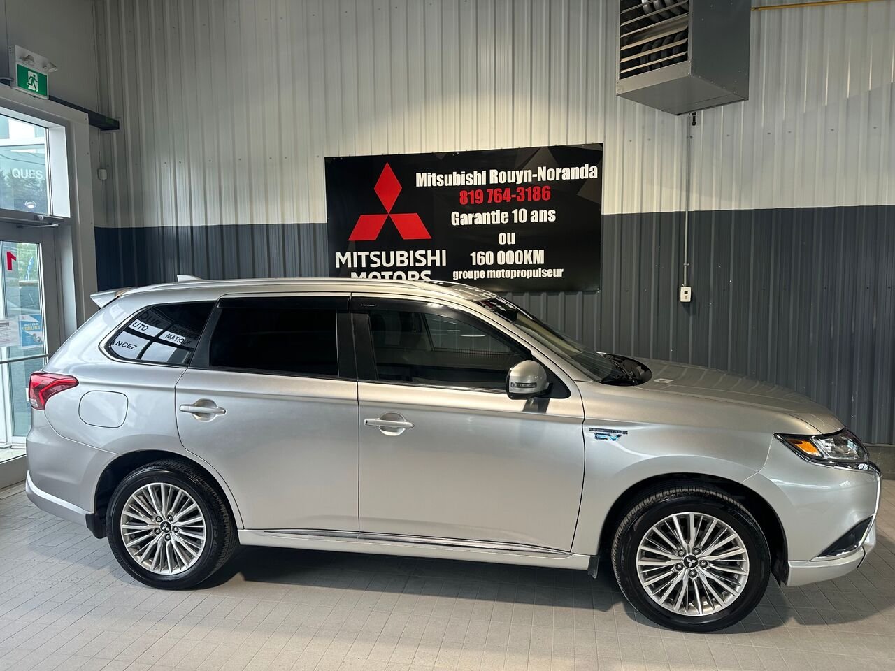 Mitsubishi Outlander PHEV LE S-AWC 2022 Argent Rouyn-Noranda - photo #5