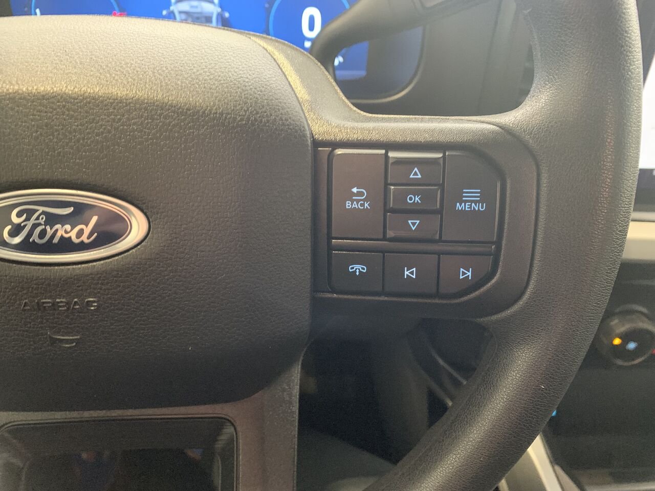 2026 Ford Super Duty F-250 SRW XLT cabine 6 places 4RM caisse de 6,75 pi Grey Châteauguay - photo #41