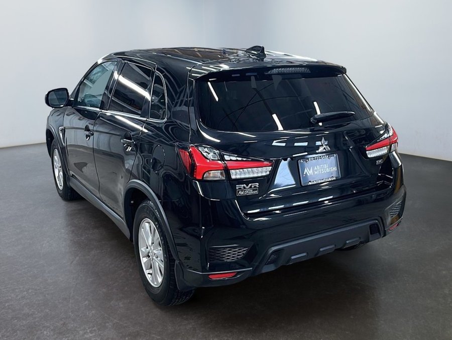 2022 Mitsubishi RVR SE AWC Black