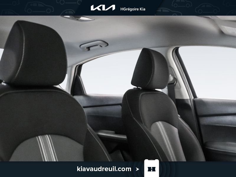 2023 Kia Forte Grey Laval - photo #22