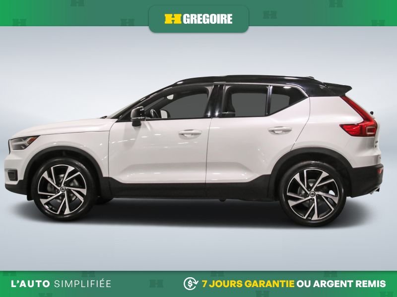 2021 Volvo XC40 2021 White