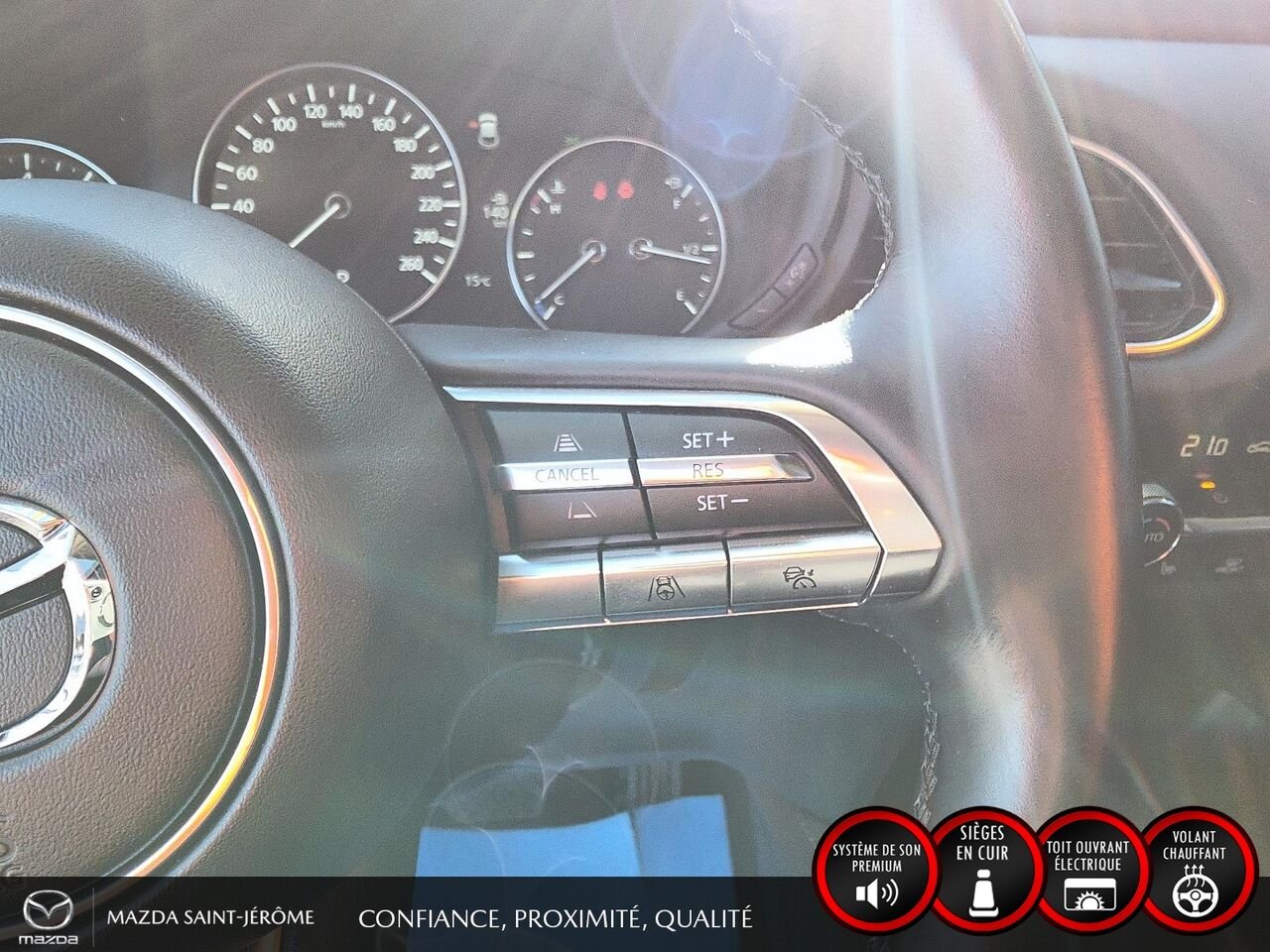 2023 Mazda CX-30 GT | 1 PROPRIÉTAIRE | JAMAIS ACCIDENTÉ | AWD | CUIR | TOIT OUVRANT | MAGS NOIR Red Saint-Jérôme - photo #14
