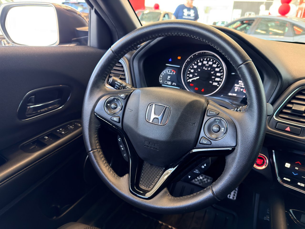 2021 Honda HR-V Black Notre-Dame-des-Prairies - photo #22