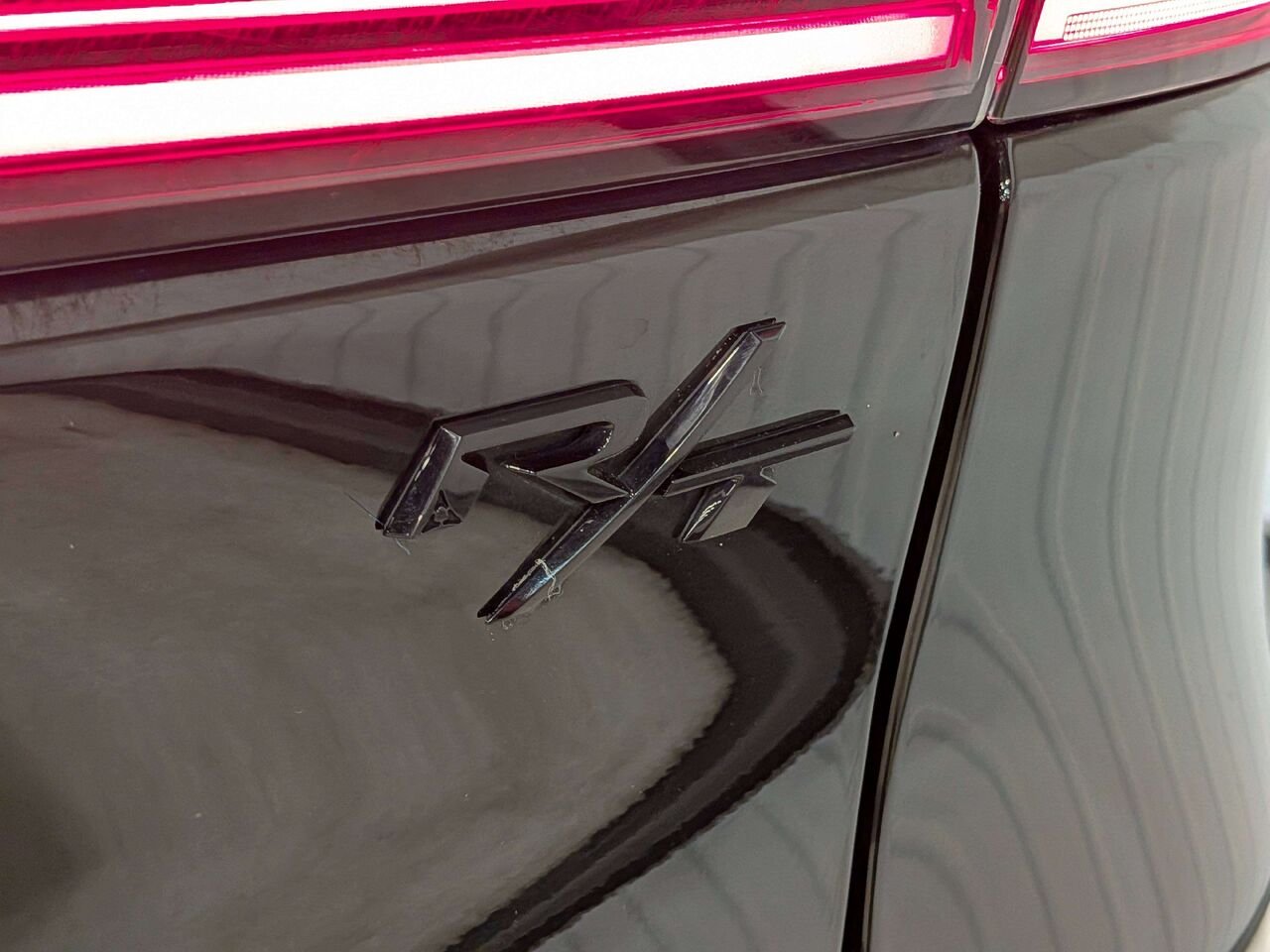 2024 Dodge Hornet R/T Plus PHEV EAWD *Ltd Avail* Black Val-David - photo #37