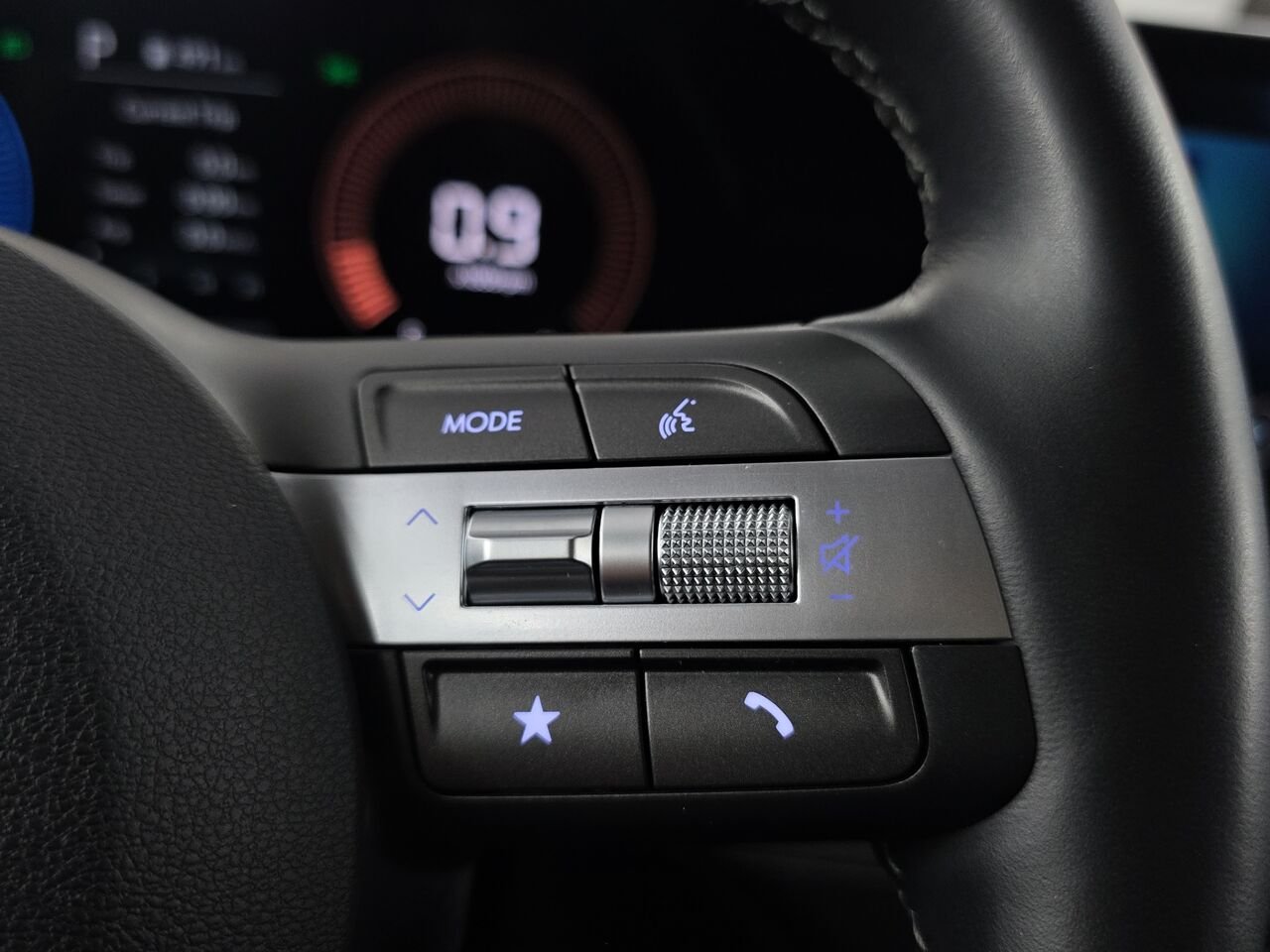 2025 Hyundai Kona 2 L Preferred TI avec ensemble Trend (IVT) White Val-David - photo #20