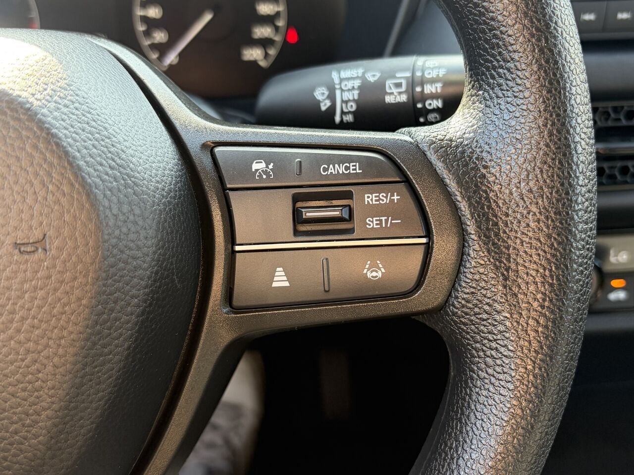 2025 HONDA HR-V LX LX Traction Intégrale CVT Silver Ottawa & Gatineau - photo #6
