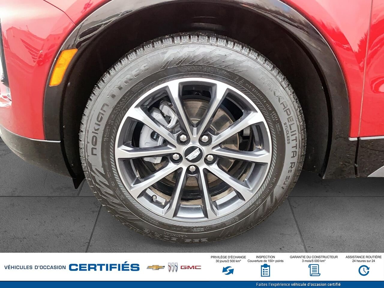 2024 CADILLAC XT4 SPORT Traction intégrale, 4 portes Sport Red Montmagny - photo #6