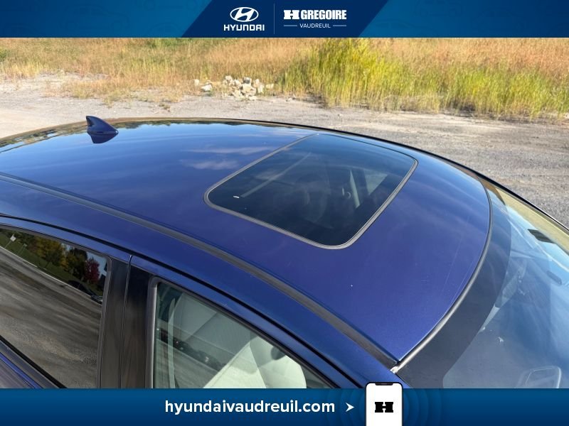 2016 Honda HR-V Blue Saint-Eustache - photo #4