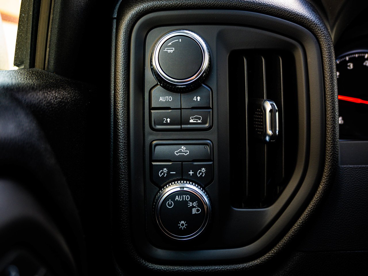 2024 GMC Sierra 1500 4WD Crew Cab 147 Pro White Sherwood Park - photo #17