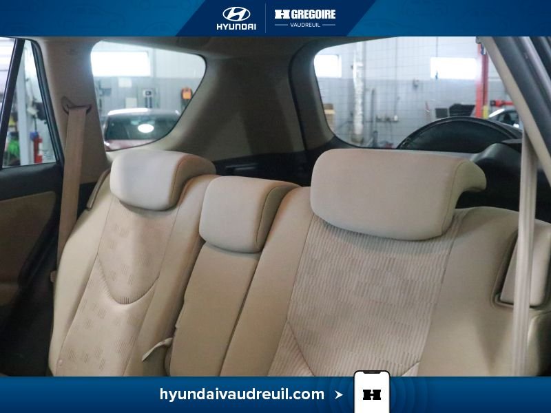 Toyota Rav 4 2011 Beige Laval - photo #18