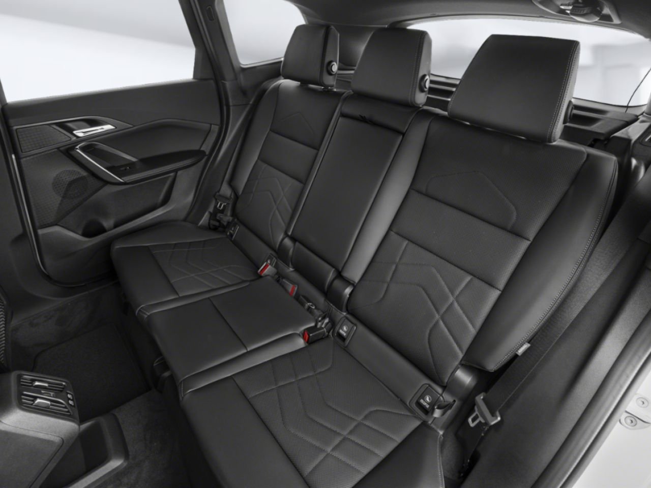 2026 BMW X1 xDrive28i Black Blainville - photo #11