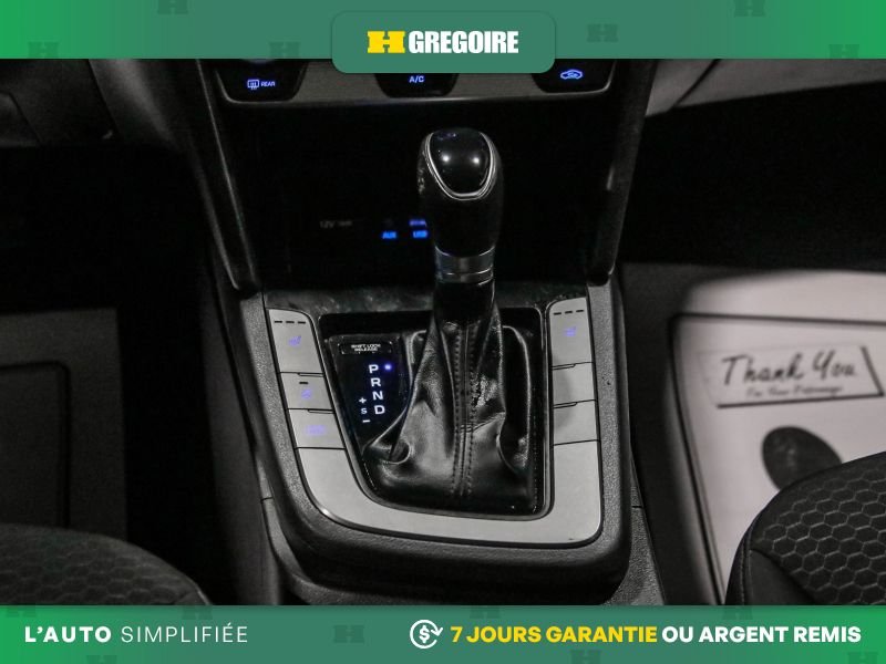 Hyundai Elantra 822787 | Preferred AUTO A/C NAV GR ELECT MAGS CAM RECUL BLU 2019 Gris Laval - photo #24