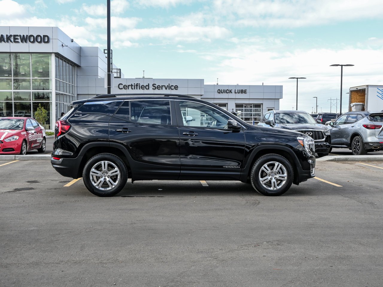 2024 GMC Terrain AWD 4dr SLE Black Sherwood Park - photo #14