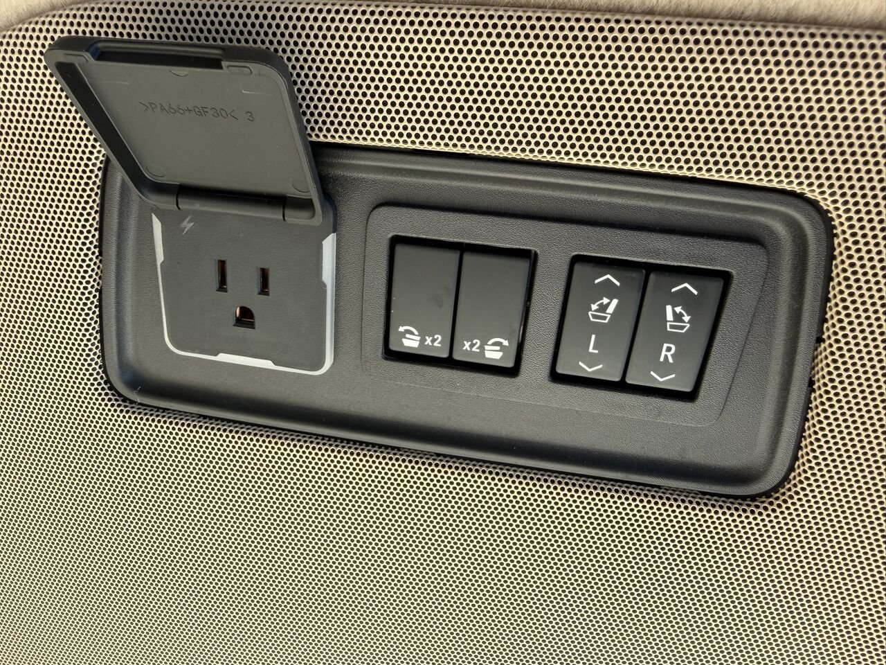 2023 Cadillac Escalade PREMIUM LUXURY AWD FINANCEMENT À PARTIR 3.99% White Laval - photo #22