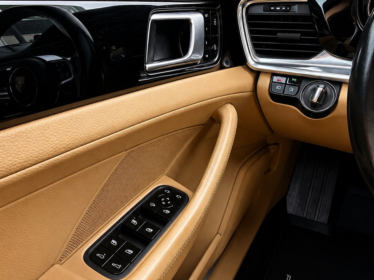 Porsche Panamera 4 Chrono 2019 Bleu Granby - photo #23