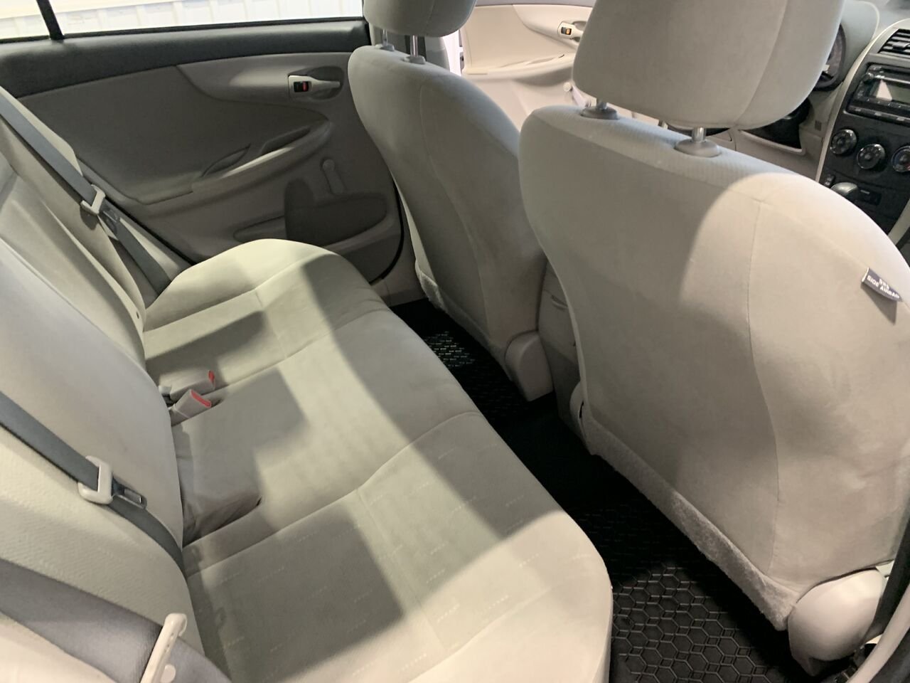 2012 Toyota Corolla Grey Châteauguay - photo #7