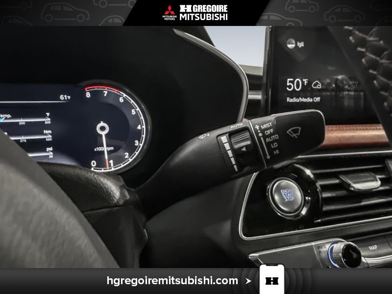 2023 Genesis G70 Grey Laval - photo #23
