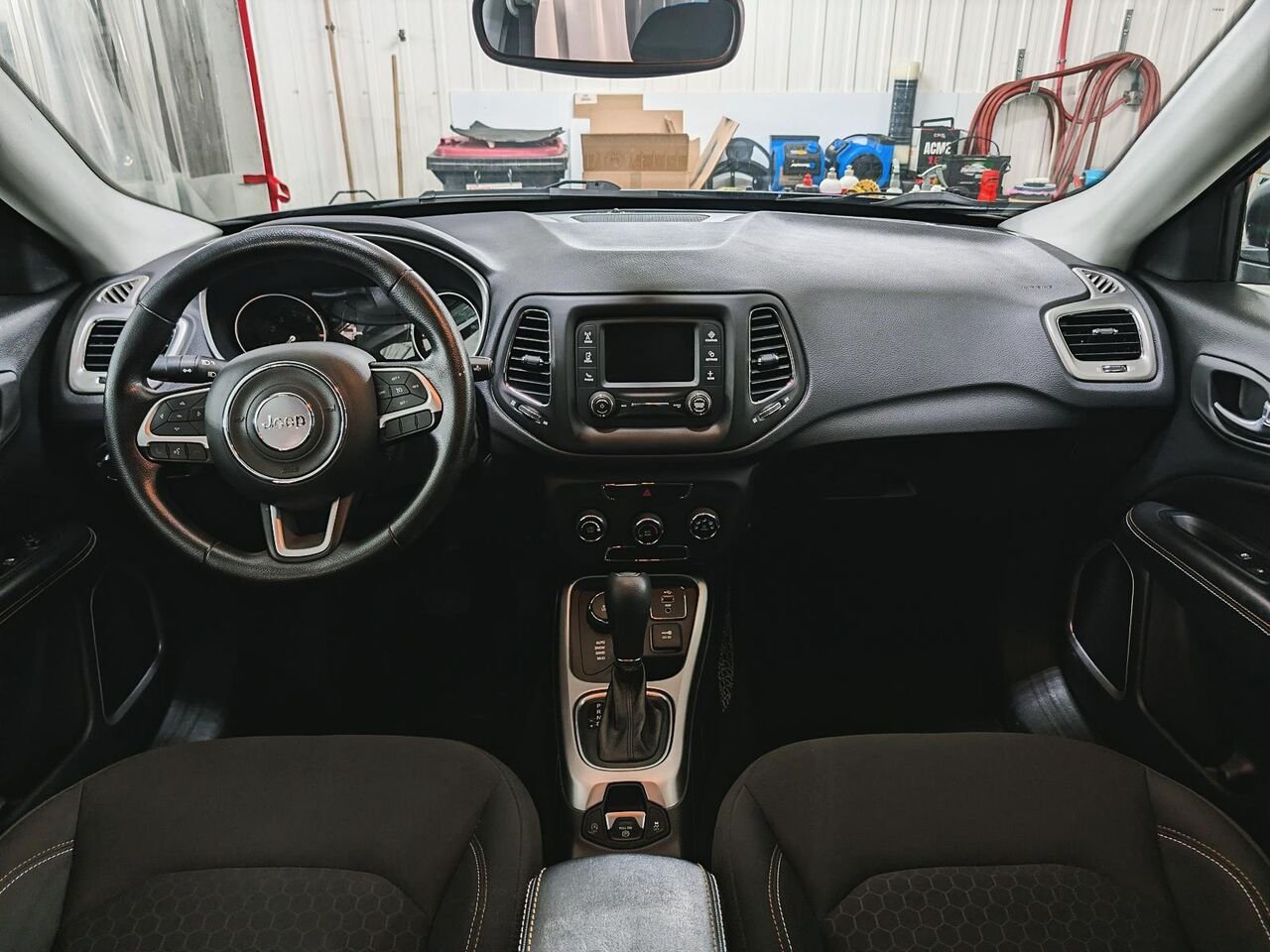 JEEP COMPASS SPORT 2018 Gris Saint-Hyacinthe - photo #12