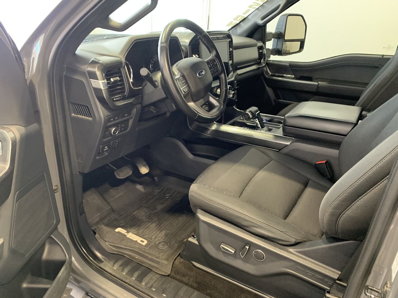 2021 Ford F-150 XLT cabine SuperCrew 4RM caisse de 6,5 pi Grey Châteauguay - photo #30