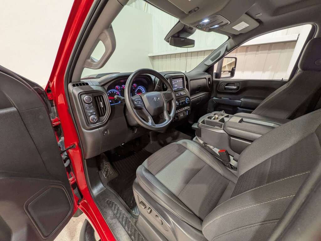 Chevrolet Silverado 1500 4WD Crew Cab 157" Custom Trail Boss 2023 Rouge Val-David - photo #10