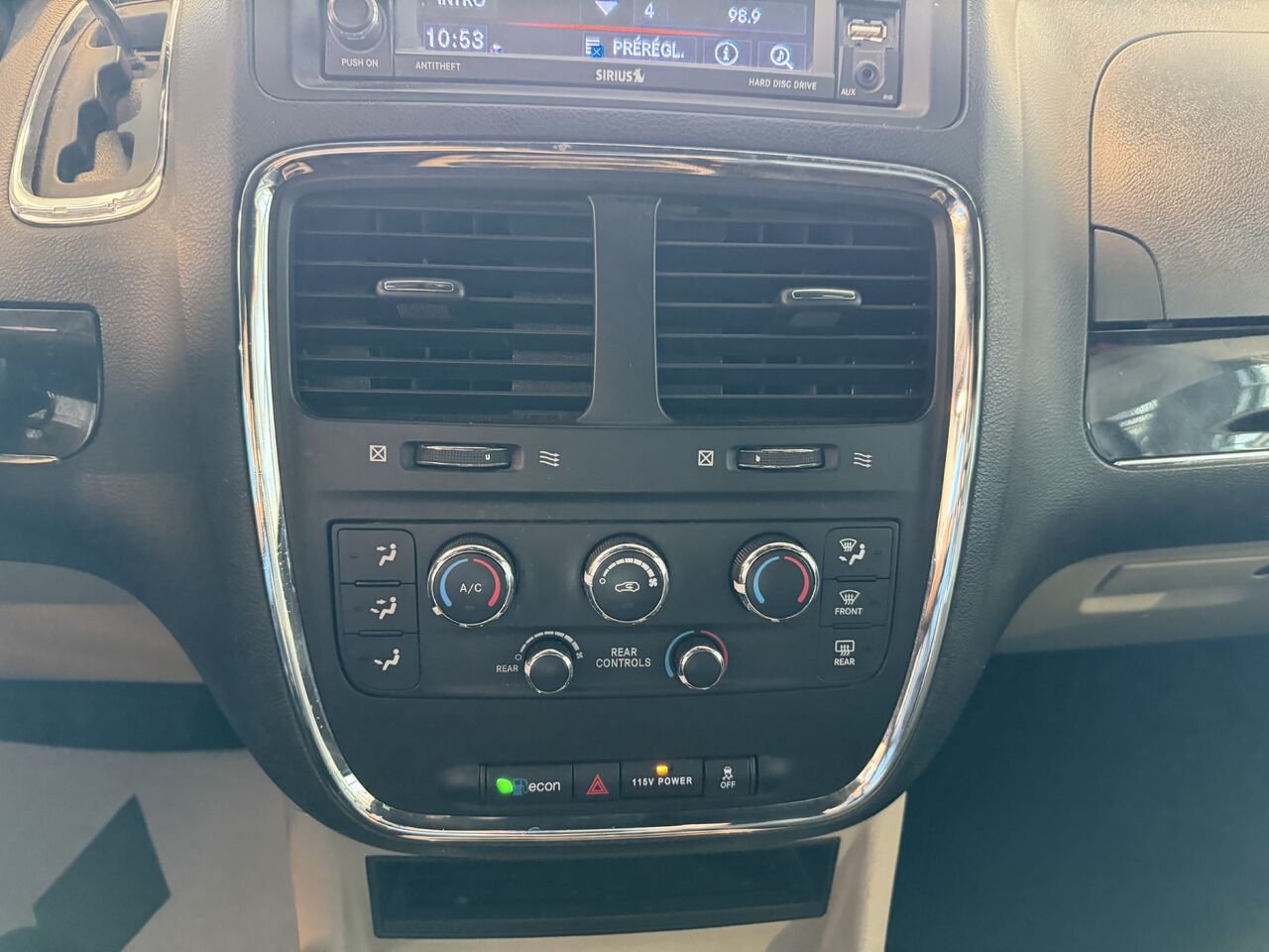 2019 Dodge Grand Caravan Silver Saint-Eustache - photo #19