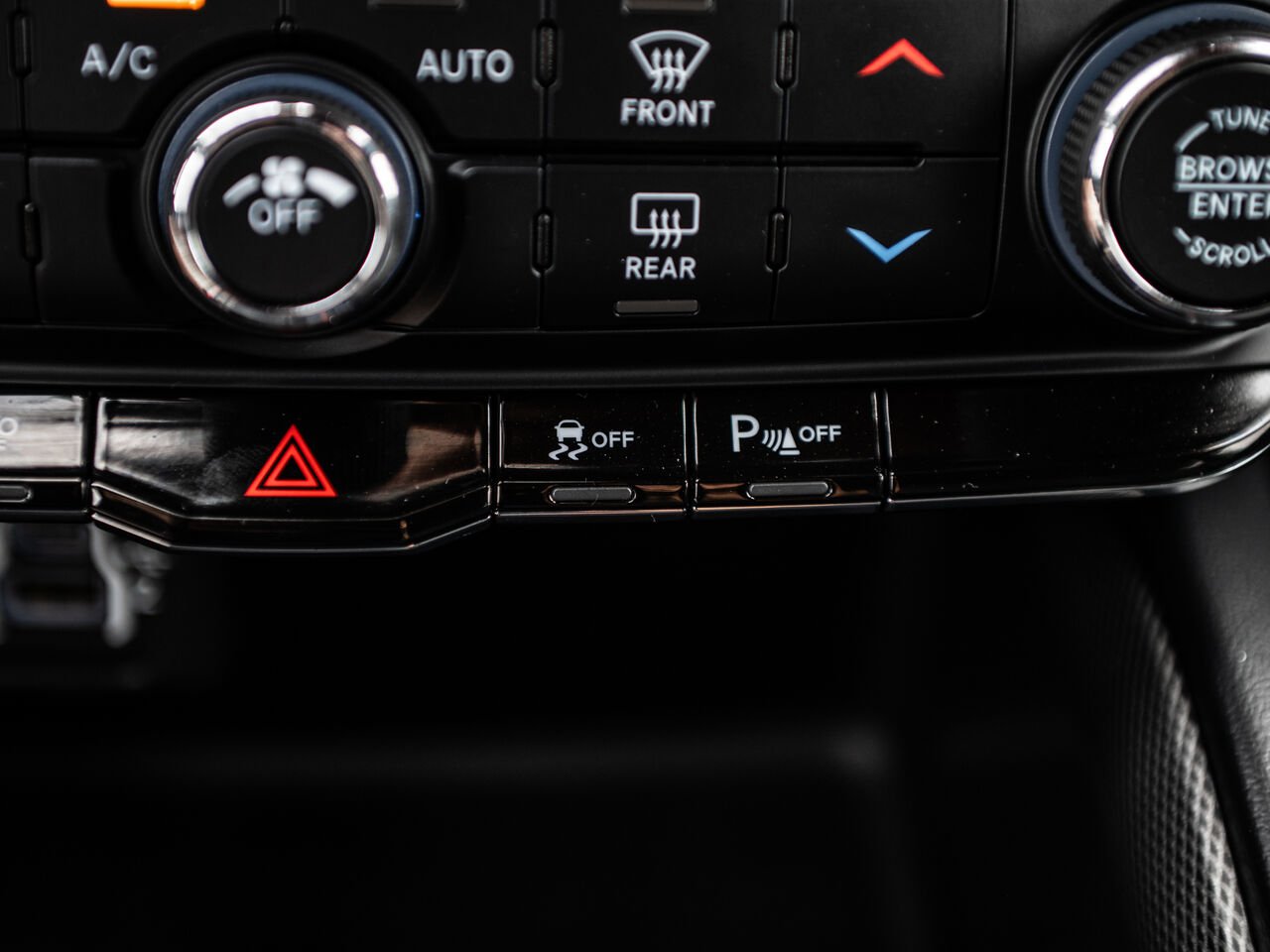 2025 Dodge Durango Black Sainte-Julienne - photo #26
