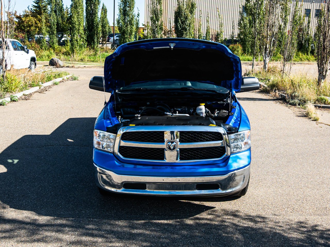 2023 Ram 1500 Classic SLT 4x4 Crew Cab 5'7 Box Blue Sherwood Park - photo #9