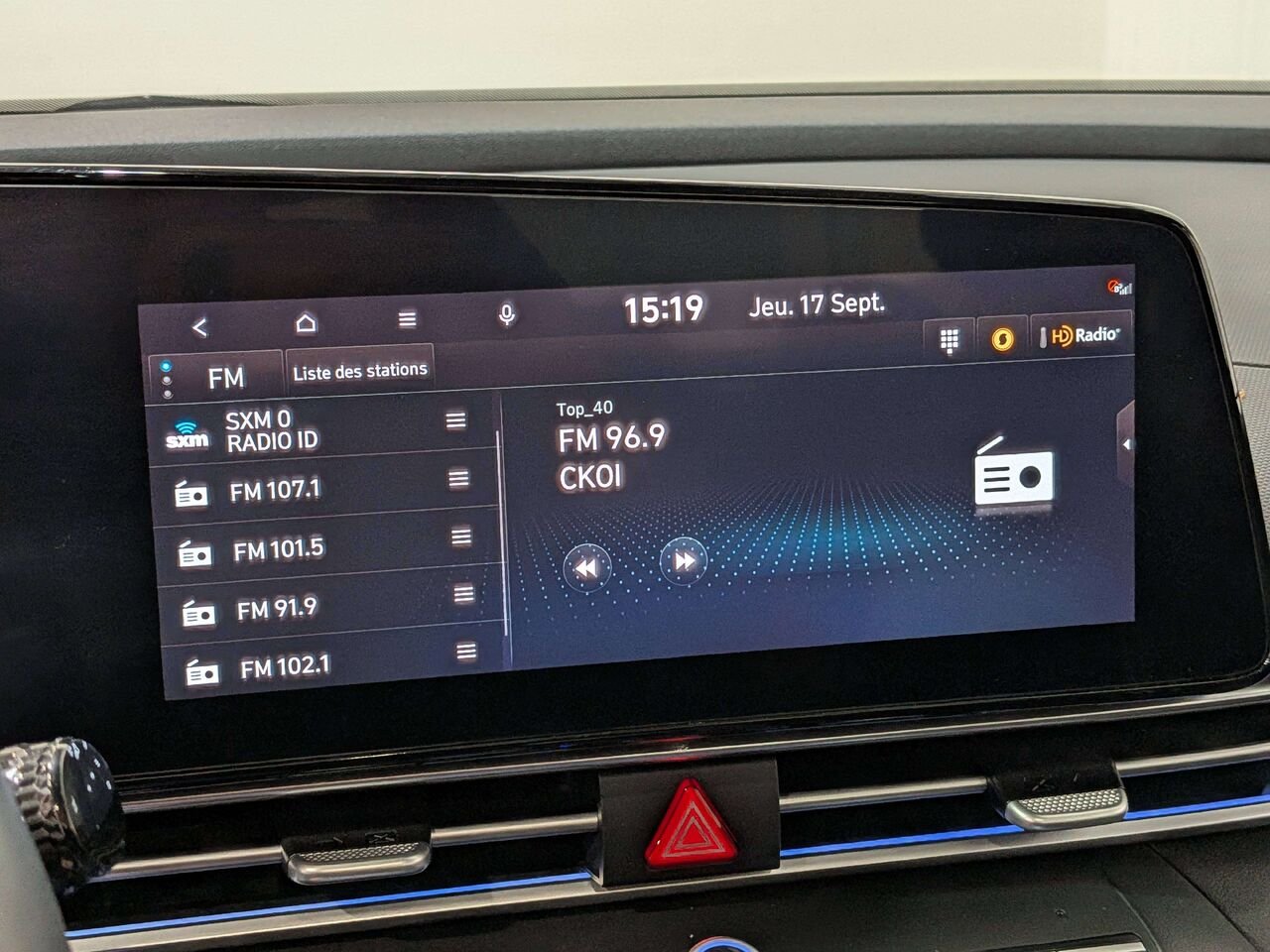 2025 Hyundai Elantra Preferred IVT w/Tech Pkg Black Val-David - photo #22
