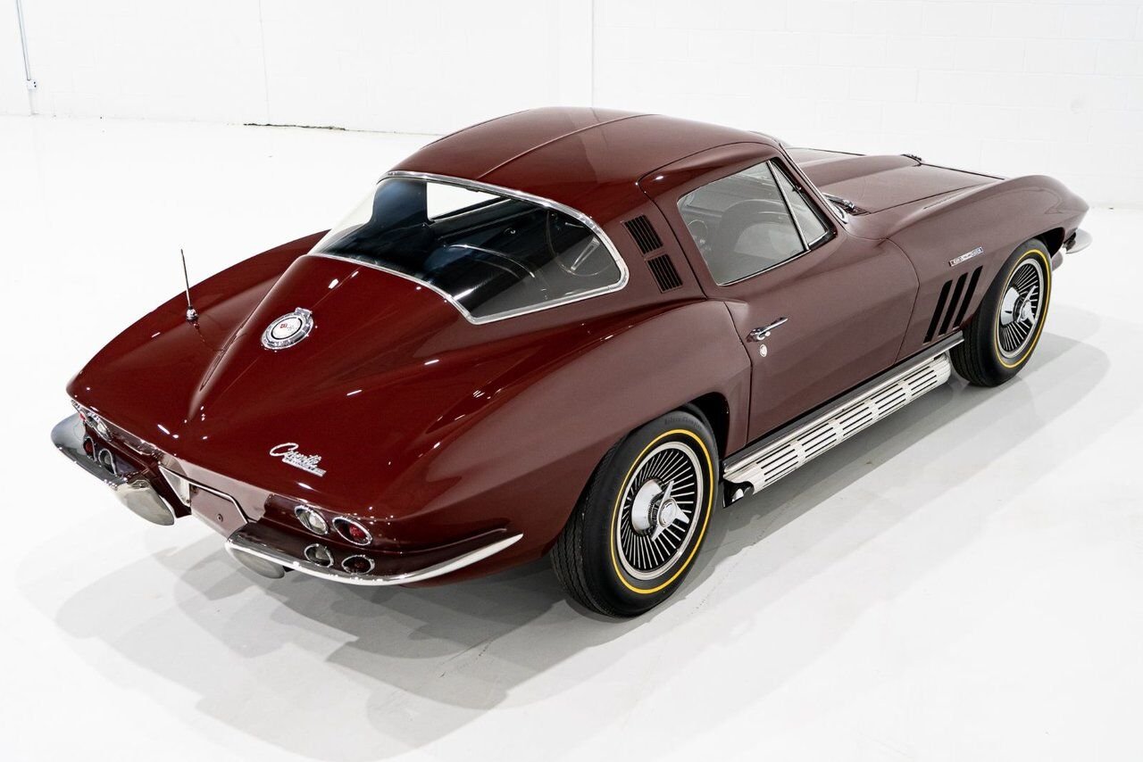 Chevrolet Corvette Fuelie Matching# HG Suffix 327/375HP **PRICE IN USD** 1965 Rouge Montréal - photo #24