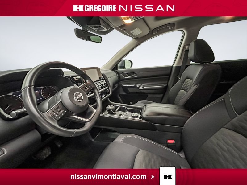 Nissan Pathfinder VY3735 | SV 4X4 TOIT PANO 8 PLACE CARPLAY CAMERA A PARTIR D 2024 Gris Laval - photo #19