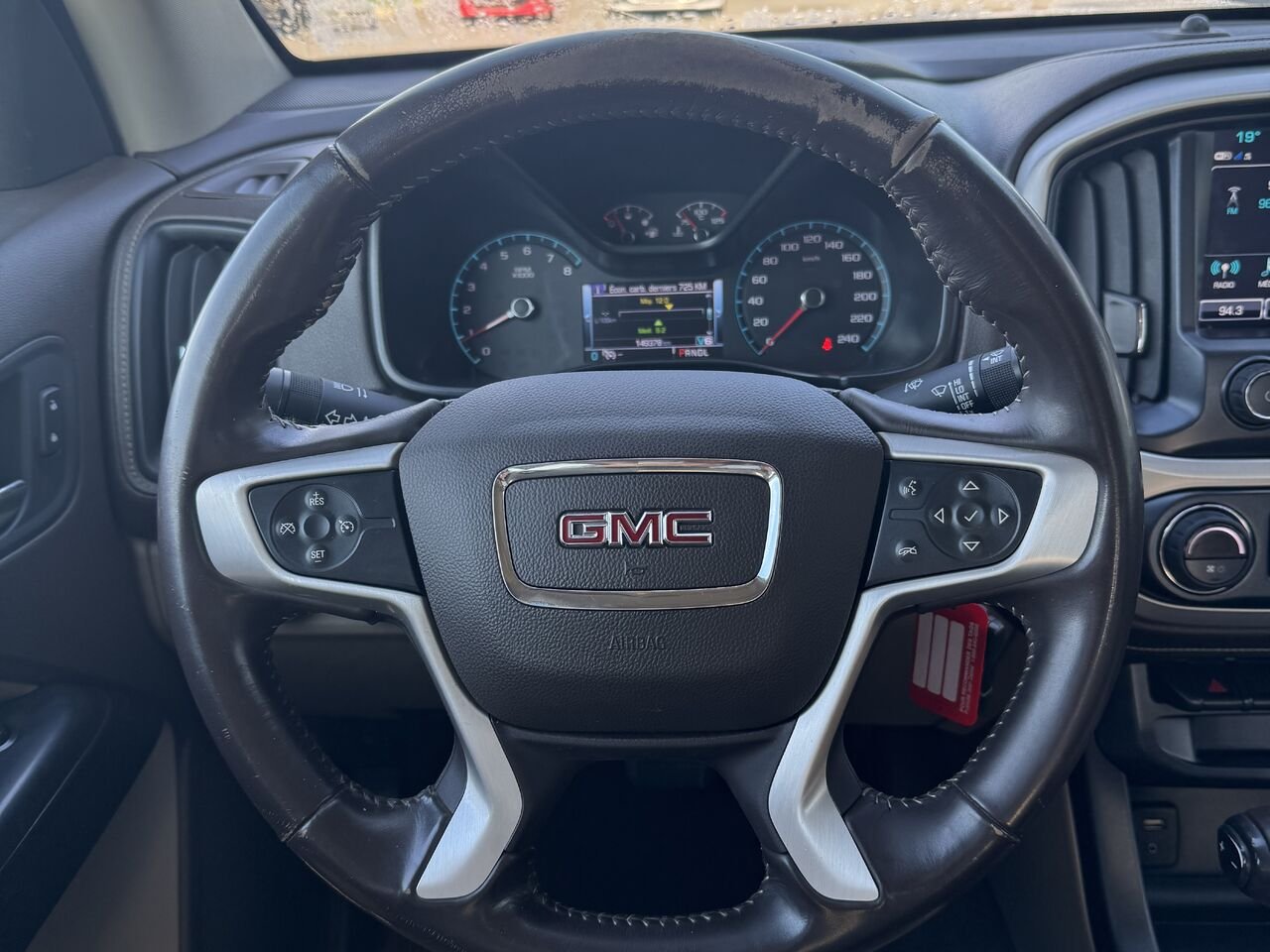 GMC Canyon SLE 2018 Blanc Granby - photo #14