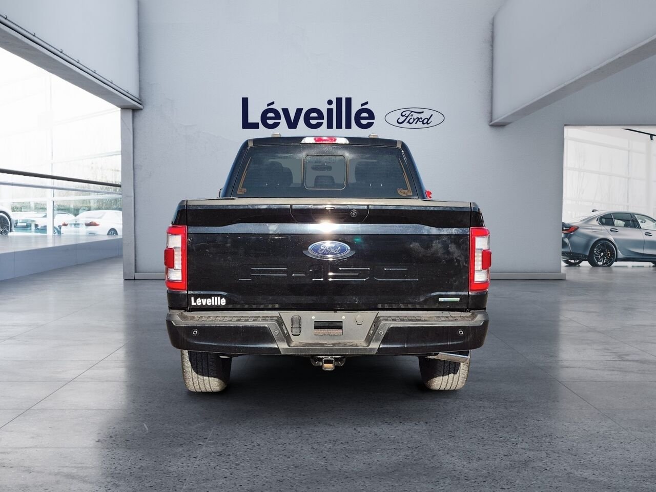 Ford F-150 2F304A | LARIAT 3.5L ** 502A ** SPORT ** TOIT PANO ** 20P ** HAYON ELECTRIQUE ** 6,5 pi 2023 Noir Saint-Jérôme - photo #4