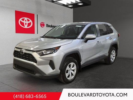 Toyota RAV4 LE 2022 Argent