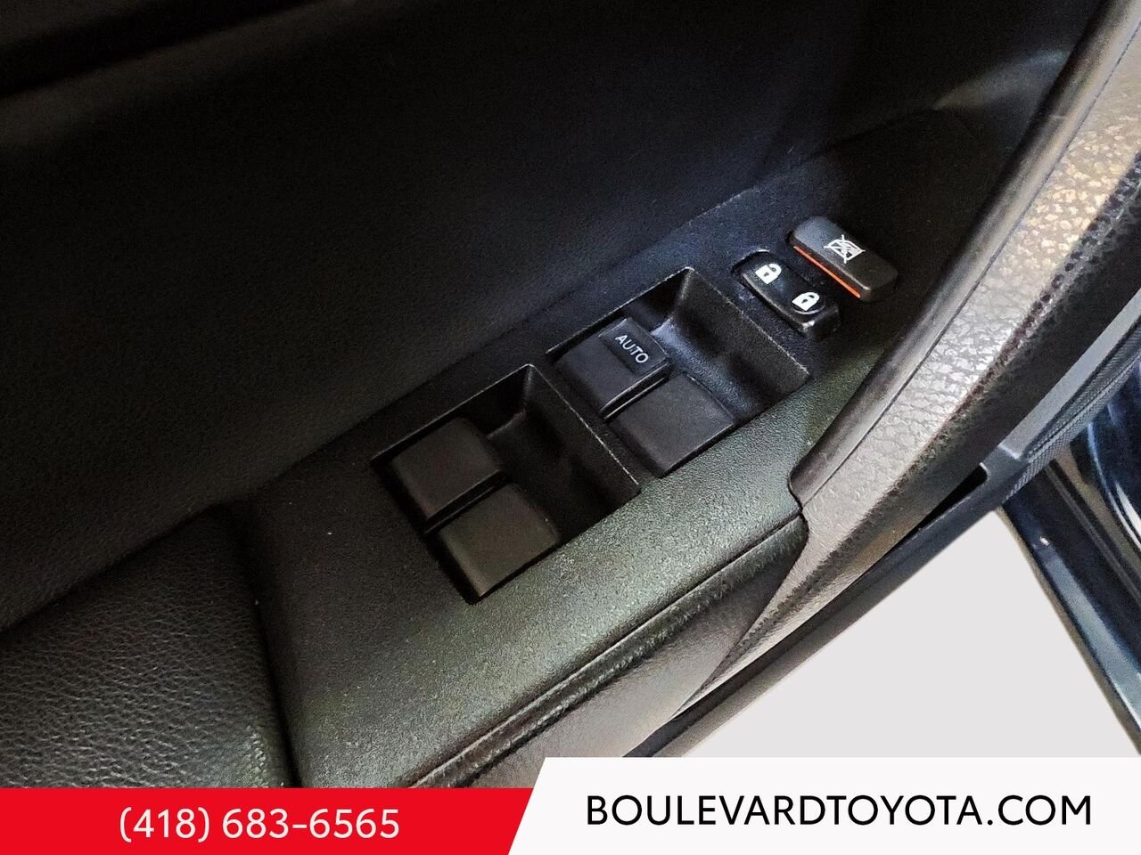 2019 Toyota Corolla 100250B-9 | SE, GROUPE AMÉLIORÉ Blue Québec - photo #7