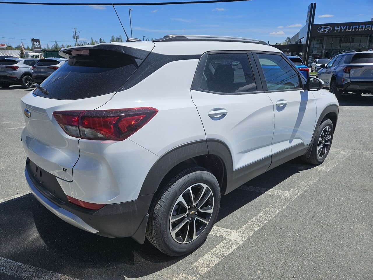 Chevrolet Trailblazer Traction intégrale, 4 portes LT 2026 BLANC SOMMET Thetford Mines - photo #3
