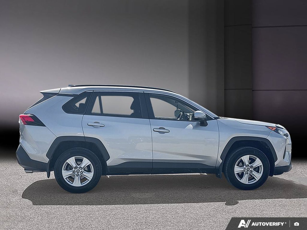 2019 Toyota RAV4 2T3B1RFV1KW071283 Grey Mirabel - photo #5