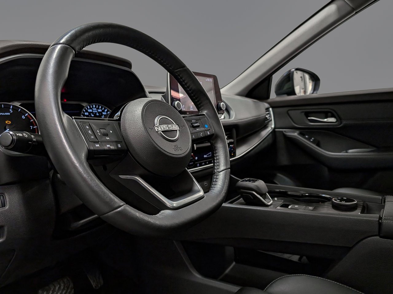 2023 Nissan Rogue SV avec ensemble Toit ouvrant Saint-Eustache - photo #7