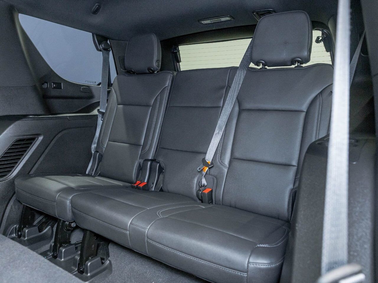 2021 Chevrolet Tahoe Z71 AWD *TOIT CUIR SIÈGES CHAUF BOSE GR REMORQ MAX Black Saint-Jérôme - photo #28