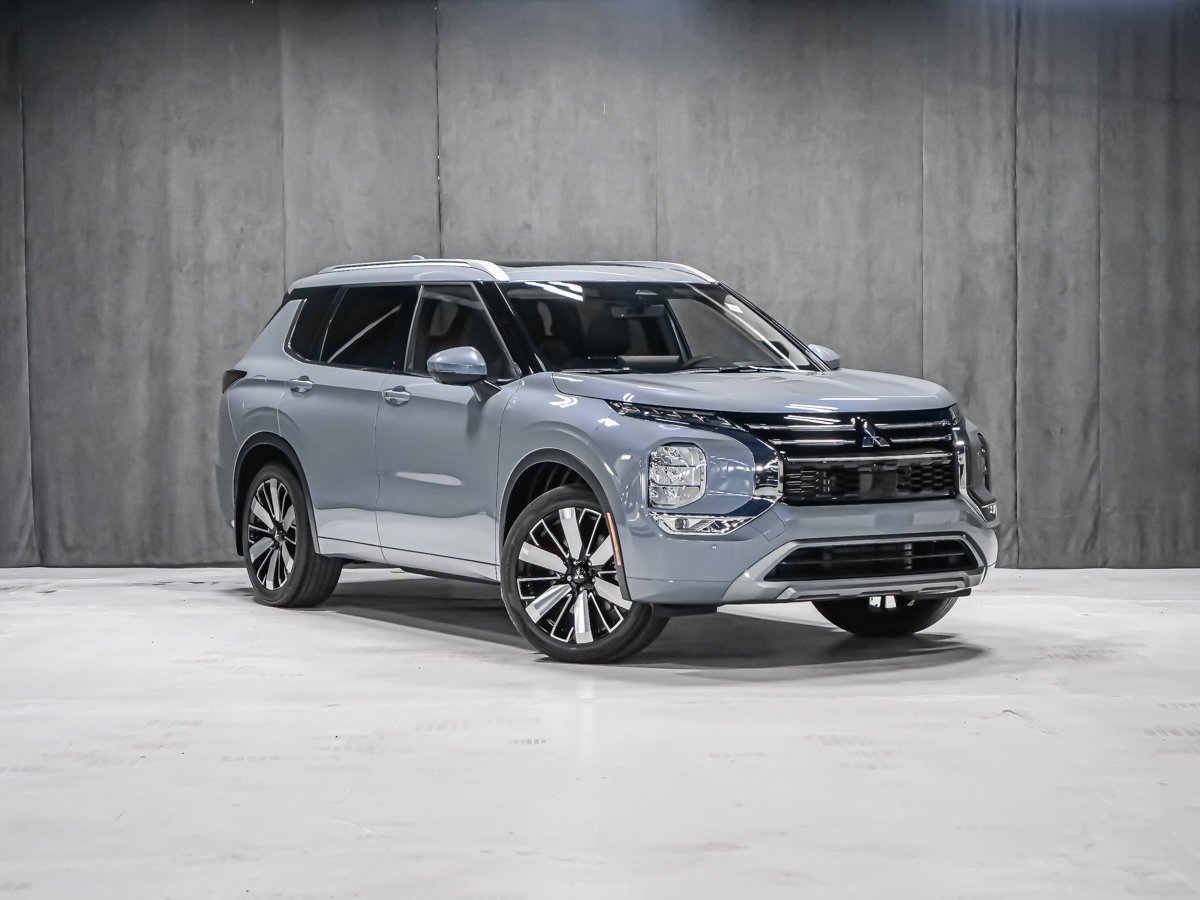 Mitsubishi Outlander GT 2026 Gris pierre de lune/Toit noir Montréal - photo #1