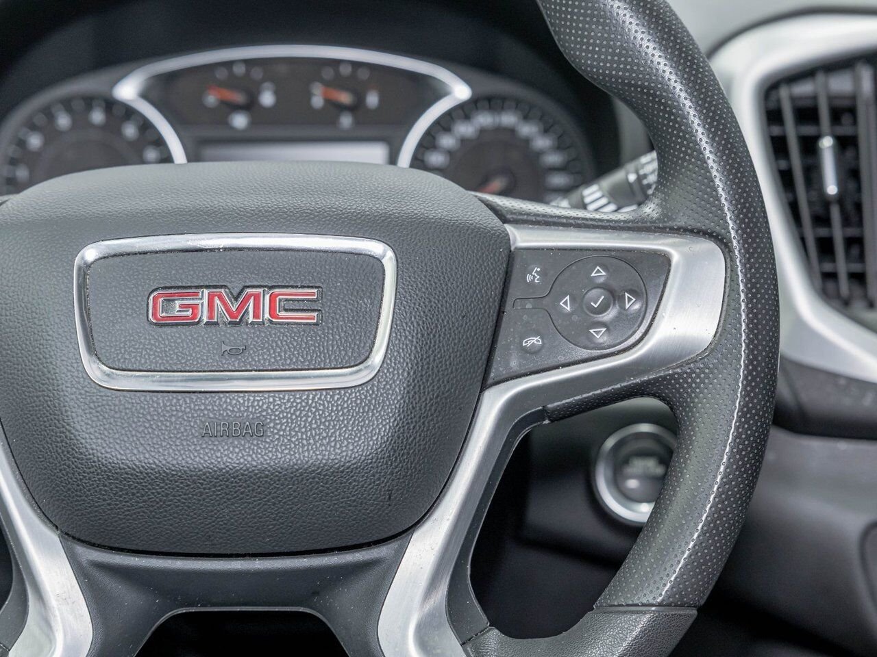 GMC Terrain SLE AWD *SIEGES CHAUF* CARPLAY *GR. SECURITE* USB 2024 Rouge Saint-Jérôme - photo #15