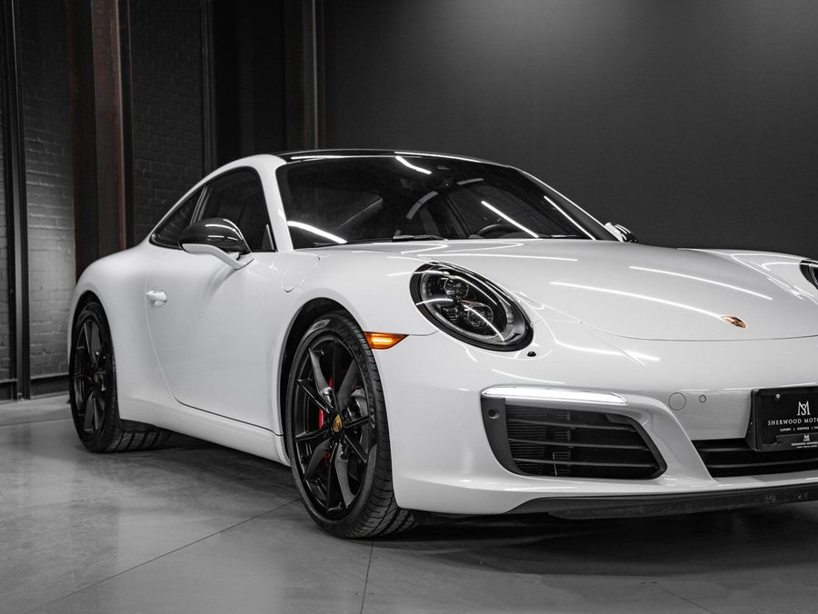 2018 Porsche 911 2018 White