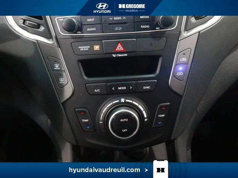 2017 Hyundai Santa Fe Grey Laval - photo #27