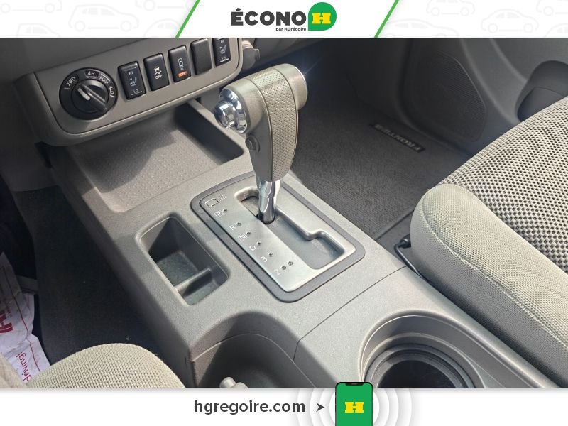 2018 Nissan Frontier White Laval - photo #14